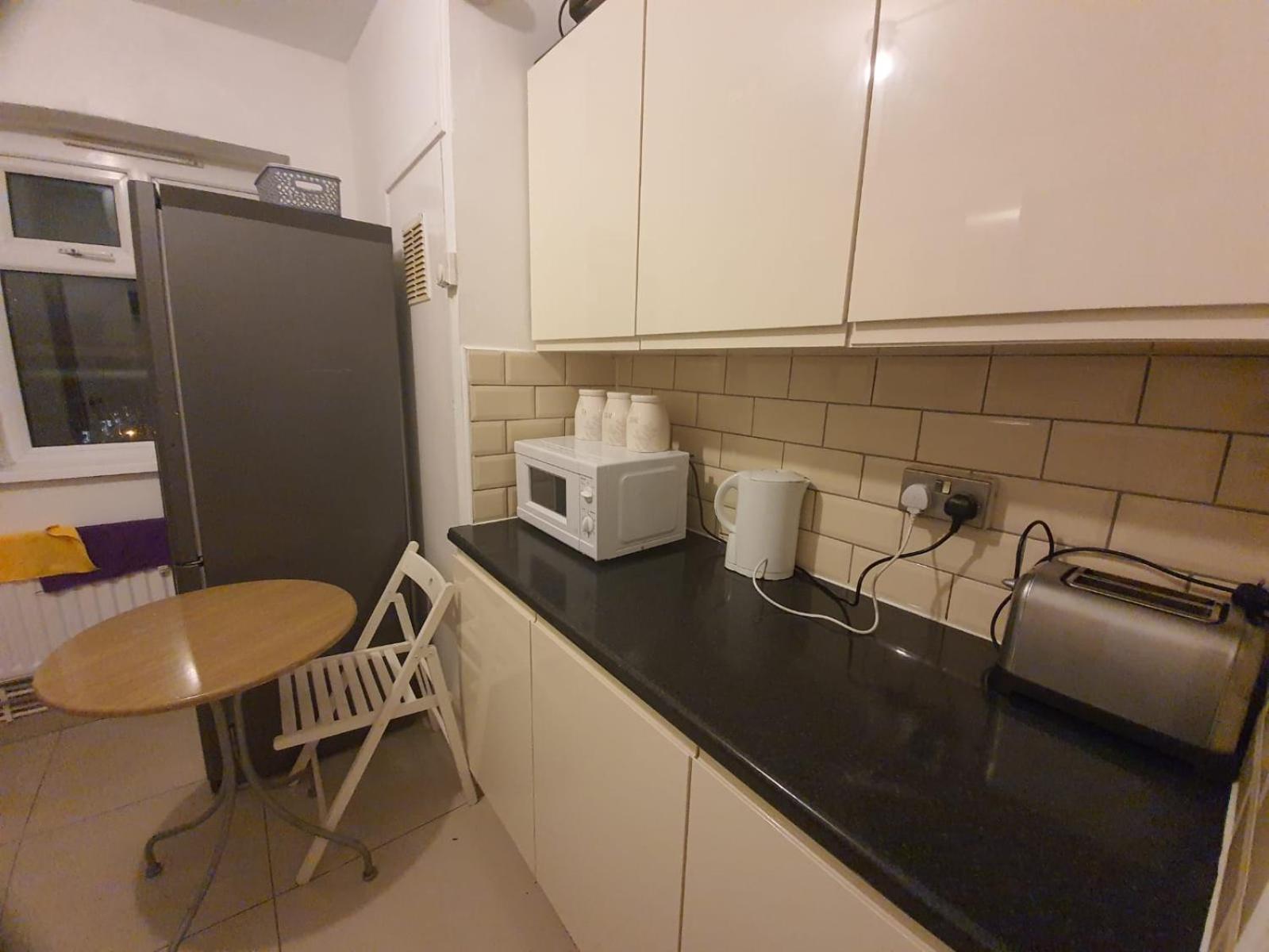 Pensión Hoxton E2 *